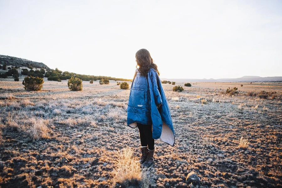 Thermarest Honcho Poncho Hooded Thermal Camping Blanket 2 Thermarest Honcho Poncho Hooded Thermal Camping Blanket - Image 2