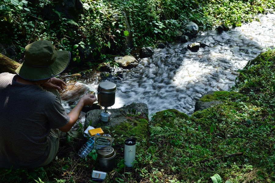 Snow Peak Trek 1400 Titanium Ultralight Camping Cookware 4 Snow Peak Trek 1400 Titanium Ultralight Camping Cookware - Image 4