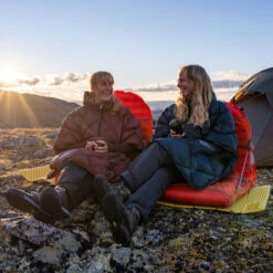 Thermarest Honcho Poncho Down Hooded Camping Blanket -Sports Equipment 2022 summer climbing norway aasens 0056