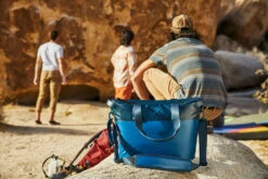 Hydro Flask Day Escape Soft Cooler 18 Insulated Tote Bag -Sports Equipment 210211 TyMilford HF SoftCooler 2807