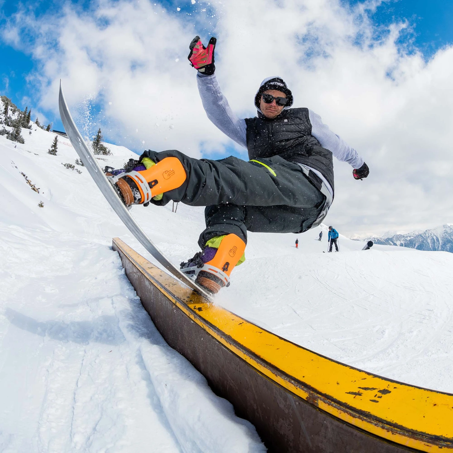 Bataleon Disaster+ Hybrid 3BT Camber Snowboard 10 Bataleon Disaster+ Hybrid 3BT Camber Snowboard - Image 10