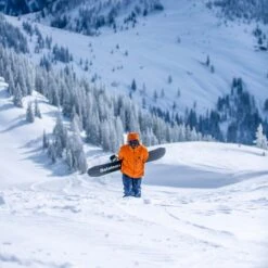 Bataleon Thunder Storm Hybrid 3BT Camber Snowboard 24 Bataleon Thunder Storm Hybrid 3BT Camber Snowboard -Sports Equipment 2324 Bataleon Board ThunderStorm 10copy