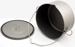 Titanium Pot + Bail Handle Ultralight Cookware -Sports Equipment 777d40a0 ecd8 46e6 8858 f39bbe0cd60dtoaks pot 200 bh 3