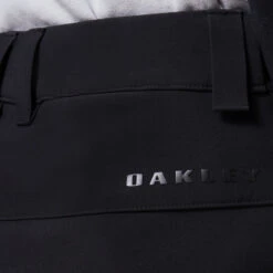 Oakley Women's Softshell Snowboard/Ski Pants -Sports Equipment 8056153156172 womens softshell pant blackout alternate d05