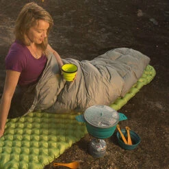 Sea To Summit X-Pot Folding Camping Cookware -Sports Equipment 9d2fc4e1 982e 4fd8 9dc4 14523424d617x20pot20sea20to20summit20in20use