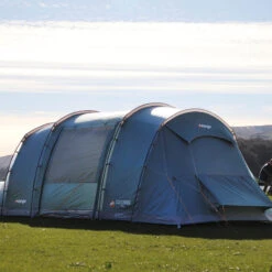 Vango Castlewood 400 Package Family Camping Tent & Footprint -Sports Equipment Castlewood 400 HI 2023 4copy
