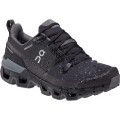 On Cloudwander Waterproof Men's Walking Shoes