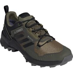 Adidas TERREX Swift R3 GTX Mens Walking Shoes 24 Adidas TERREX Swift R3 GTX Mens Walking Shoes -Sports Equipment GY5075 6 FOOTWEAR Photography FrontLateralTopView transparent