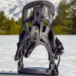 FLOW Fuse Carbon Fusion Step In Snowboard Bindings -Sports Equipment Highres Flow 23 24 Bindings FuseCarbonFusion F.24.BNM .FCF 4copy