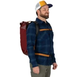 Osprey Transporter Roll Top 28 Day Pack/Backpack -Sports Equipment Transporter RollTop F23 OnBody4 RedMountaincopy