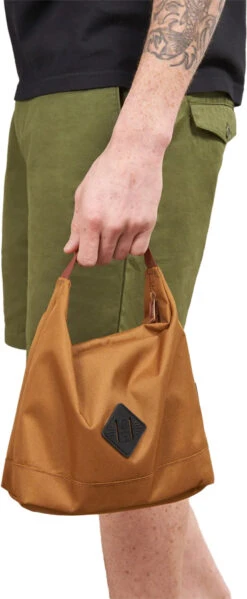 United By Blue Container Kit Vacuum Insulated Flasks & Bag -Sports Equipment a containerkit camel 713 112 18213 5200 1024x