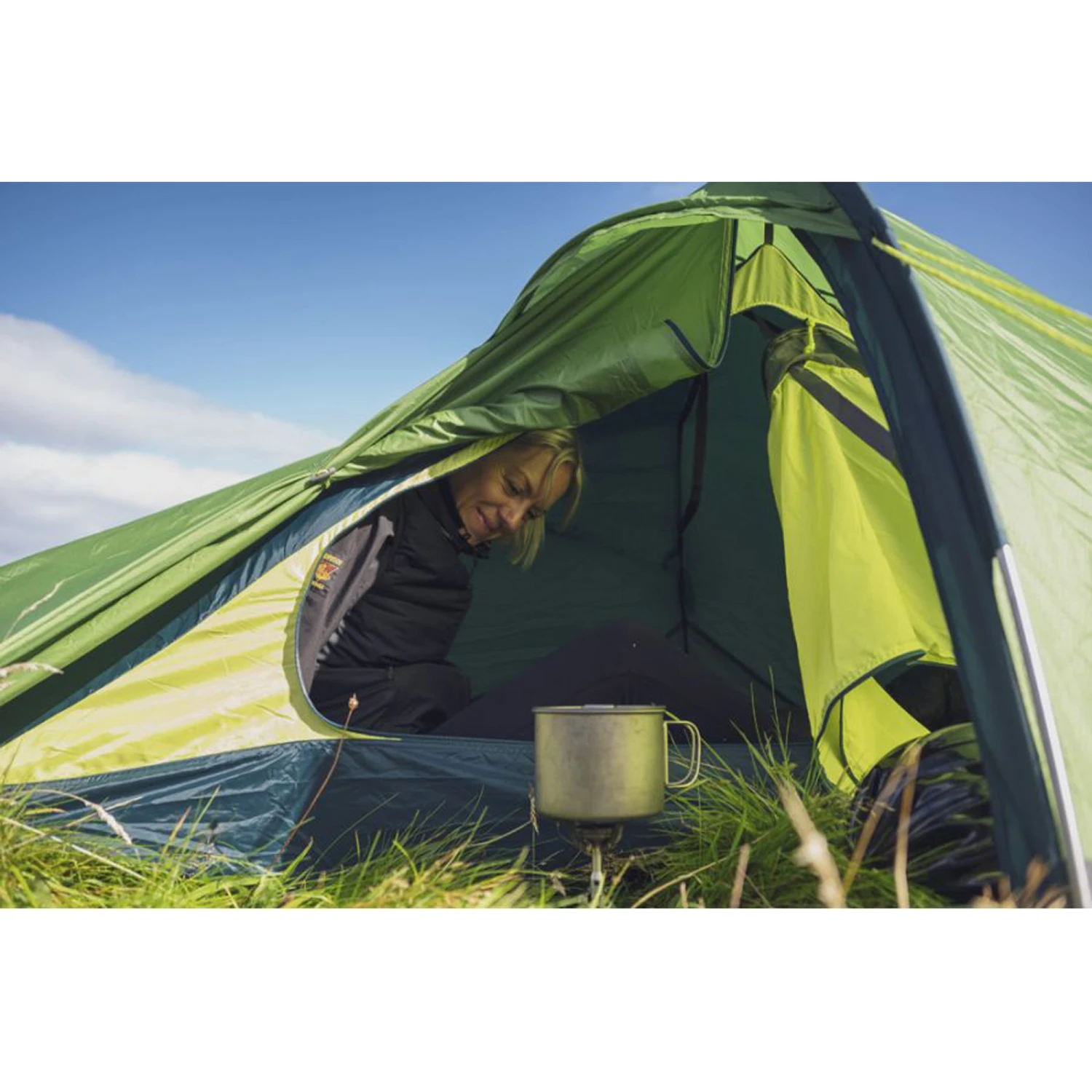 Vango Apex Compact 100 Compact Hiking Tent 3 Vango Apex Compact 100 Compact Hiking Tent - Image 3