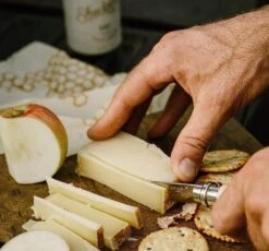 Opinel No.6 Olive Classic Original Folding Pocket Knife 18 Opinel No.6 Olive Classic Original Folding Pocket Knife -Sports Equipment d8378fcc 3c22 4b43 a61e 17afcc861ba0 oofg06651