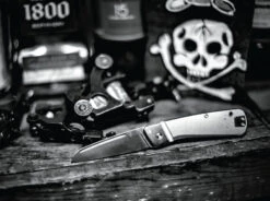 Gerber Straightlace Clip Folding Pocket Knife -Sports Equipment f8ee2287 6d6d 48d8 9f6e a14054ea1d7fsl1