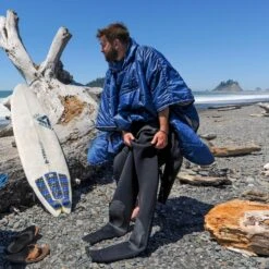 Thermarest Honcho Poncho Hooded Thermal Camping Blanket 31 Thermarest Honcho Poncho Hooded Thermal Camping Blanket -Sports Equipment gg2121