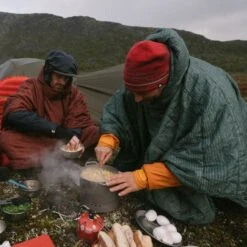 Thermarest Honcho Poncho Hooded Thermal Camping Blanket 37 Thermarest Honcho Poncho Hooded Thermal Camping Blanket -Sports Equipment gg2123