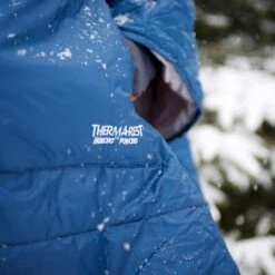 Thermarest Honcho Poncho Hooded Thermal Camping Blanket 29 Thermarest Honcho Poncho Hooded Thermal Camping Blanket -Sports Equipment gg2129