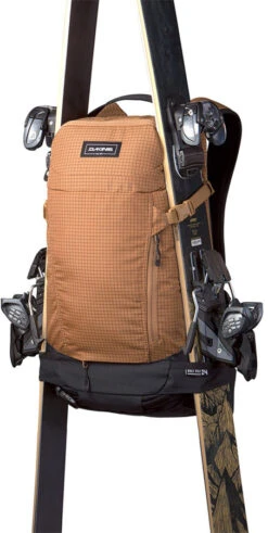 Dakine Heli Pro 20 Snowboard/Ski Backpack -Sports Equipment heli pro 24l caramel simple dakine daki01885 07copy