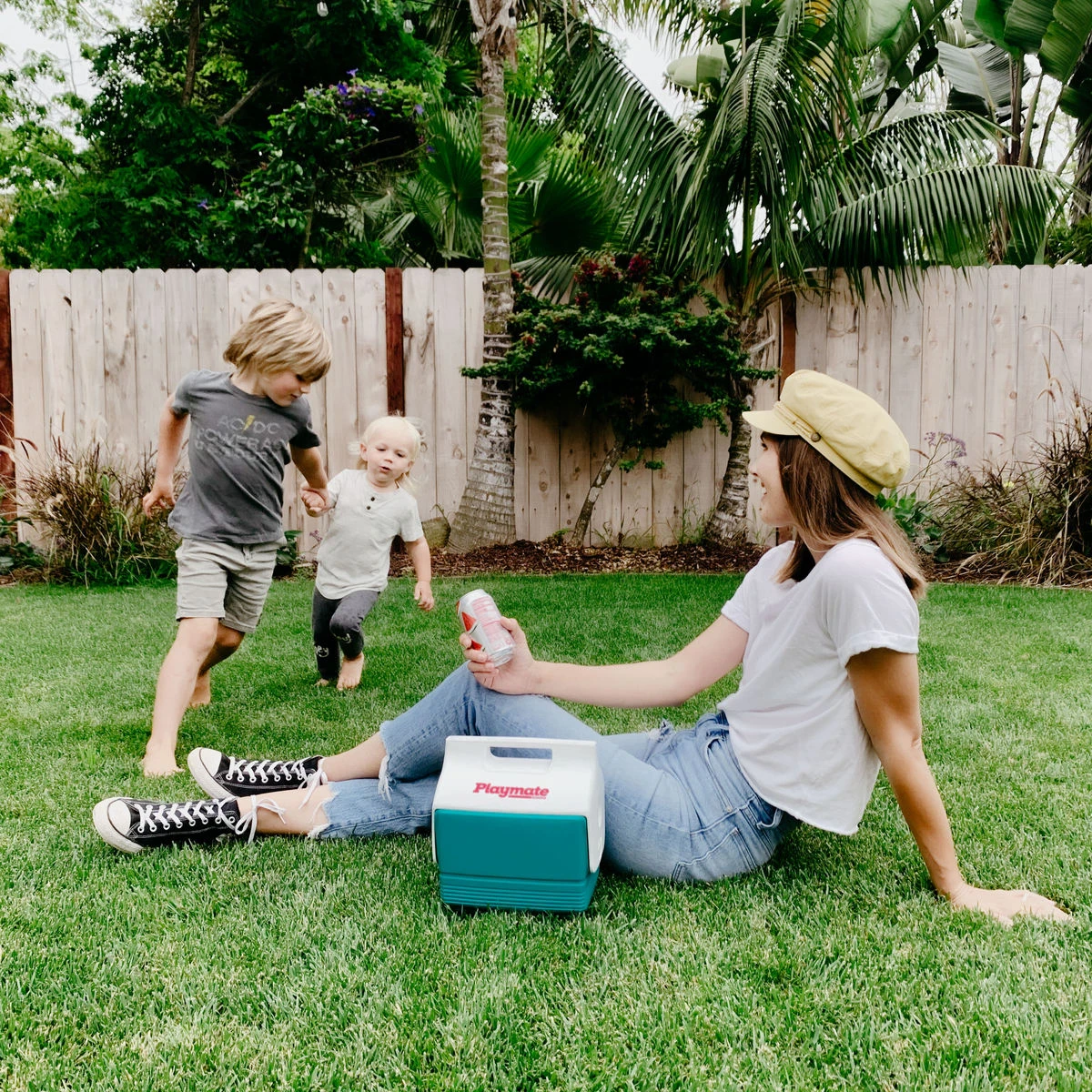 Igloo Retro Playmate Mini Personal Lunch Cool Box 5 Igloo Retro Playmate Mini Personal Lunch Cool Box - Image 5