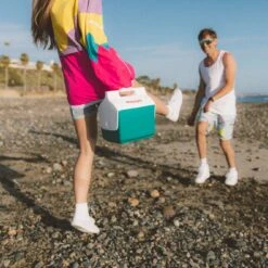 Igloo Retro Playmate Mini Personal Lunch Cool Box 20 Igloo Retro Playmate Mini Personal Lunch Cool Box -Sports Equipment jjet1220