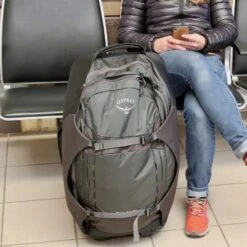 Osprey Sojourn Travel Pack Wheeled Bag/Suitcase -Sports Equipment spc01513H