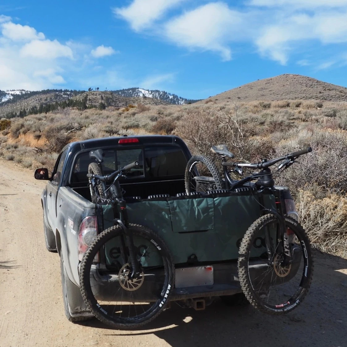 Evoc Tailgate Pad 6 Bike Cycle Pickup Truck Protector Cover 2 Evoc Tailgate Pad 6 Bike Cycle Pickup Truck Protector Cover - Image 2