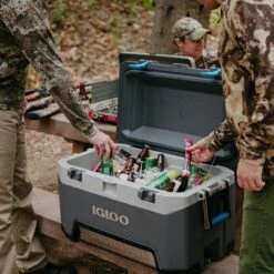 Igloo BMX 72 Heavy Duty Cool Box -Sports Equipment zder444